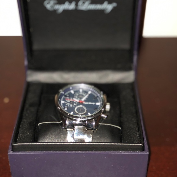 Watch - Picture 2 of 3